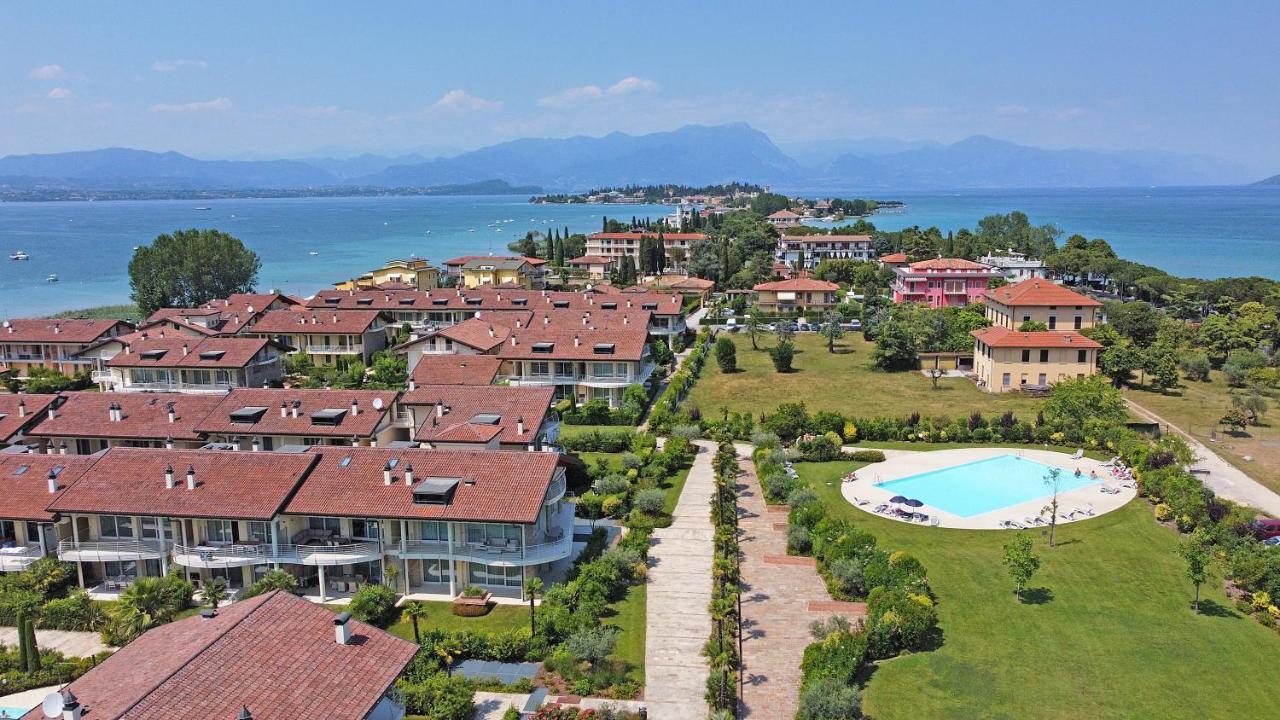 Giulia Luxury Apartment Sirmione Exterior photo