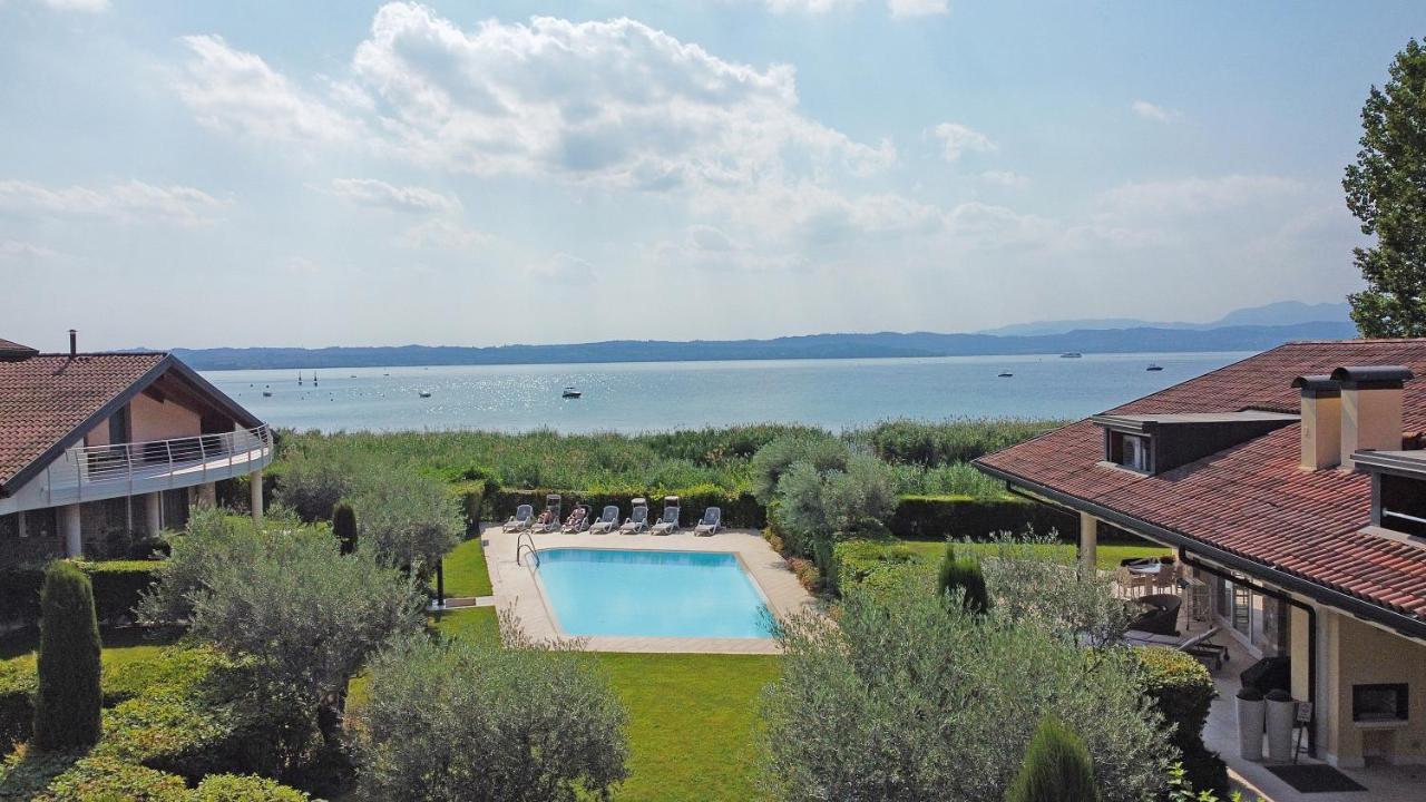 Giulia Luxury Apartment Sirmione Exterior photo