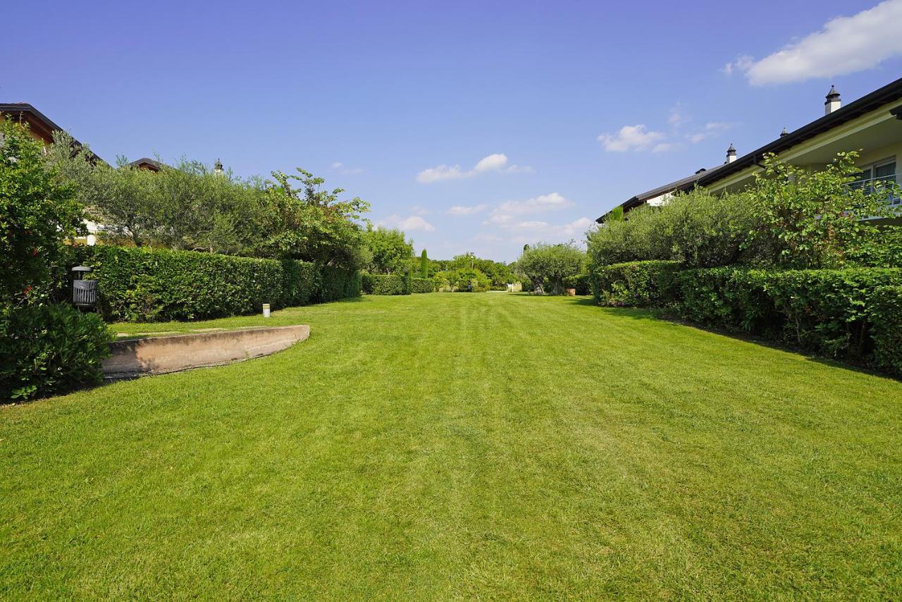 Giulia Luxury Apartment Sirmione Exterior photo