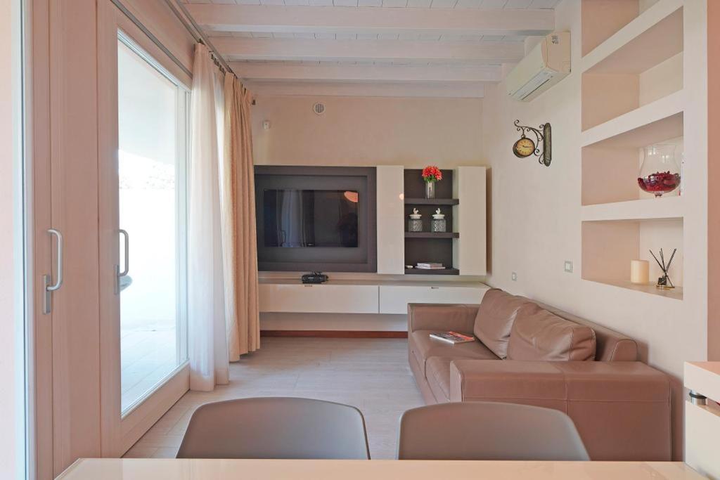 Giulia Luxury Apartment Sirmione Exterior photo